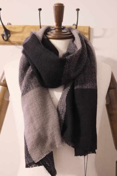 different news : <font size=3>denis colomb<br>Shawl,Stole,Scarf<br 